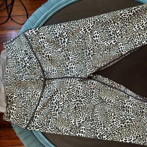 Unique animal print Nike leggings